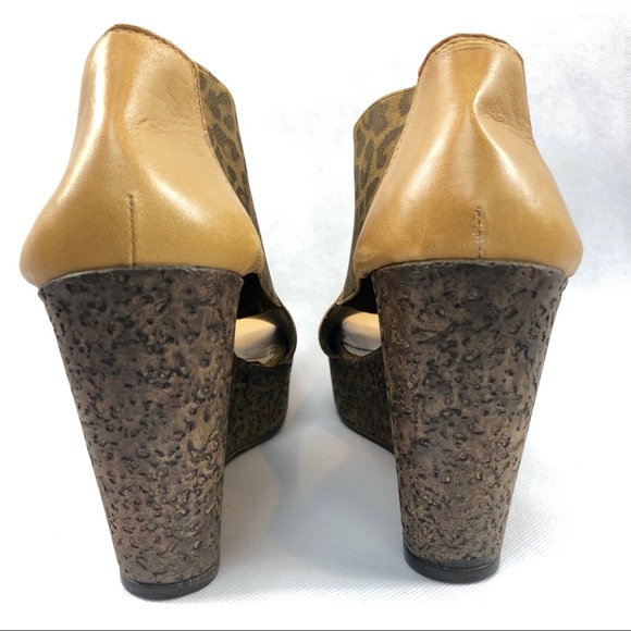 BROWNS leopard open toe wedges🐆 - Picture 4 of 6